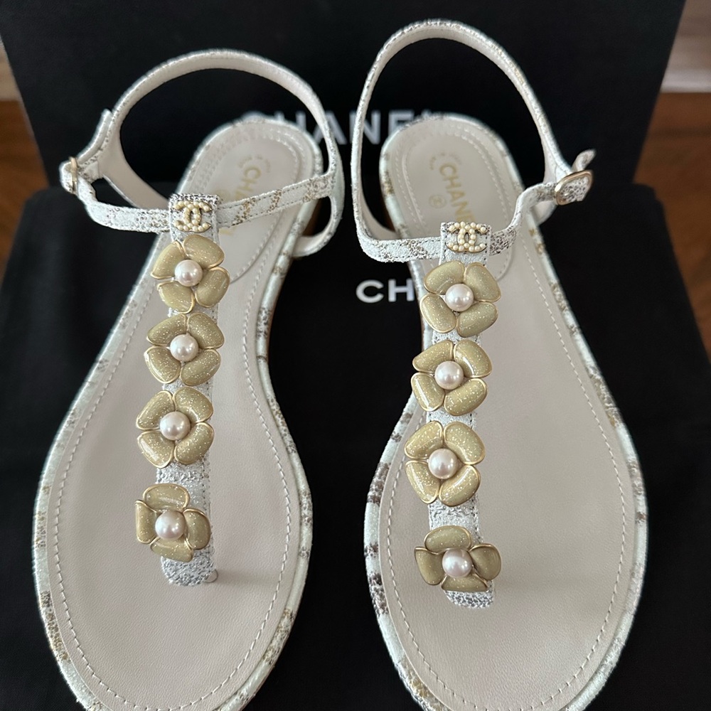 Chanel Cream Gold Sandals with Floral T-Strap